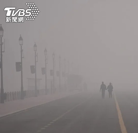 dctpro article img India’s Air Pollution Turns New Delhi into a “Gas Chamber”; Residents Flee to the Himalayas Just to Breathe